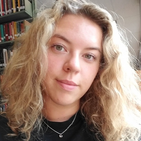 Meet your Posher, Victoria - Picture 1 of 1